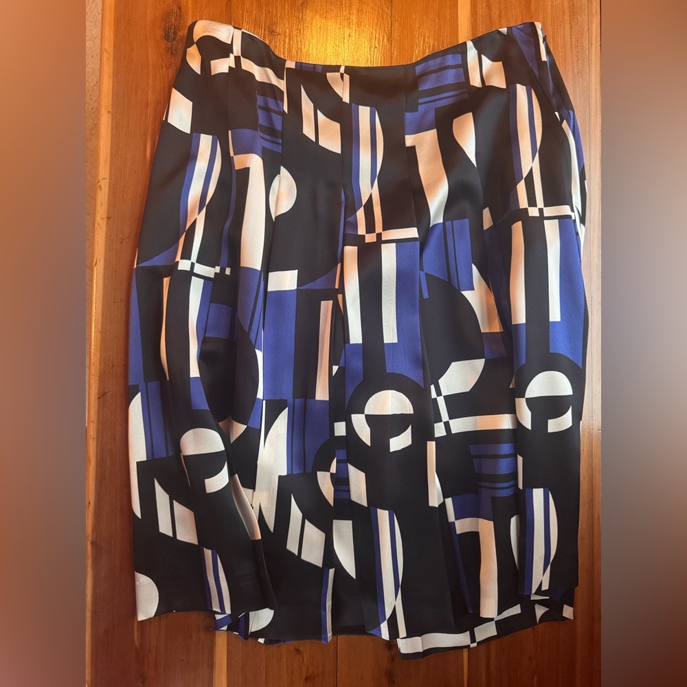 Lauren Ralph Lauren 100% Silk Geometric Print Skirt – Size 10 – Retail $159